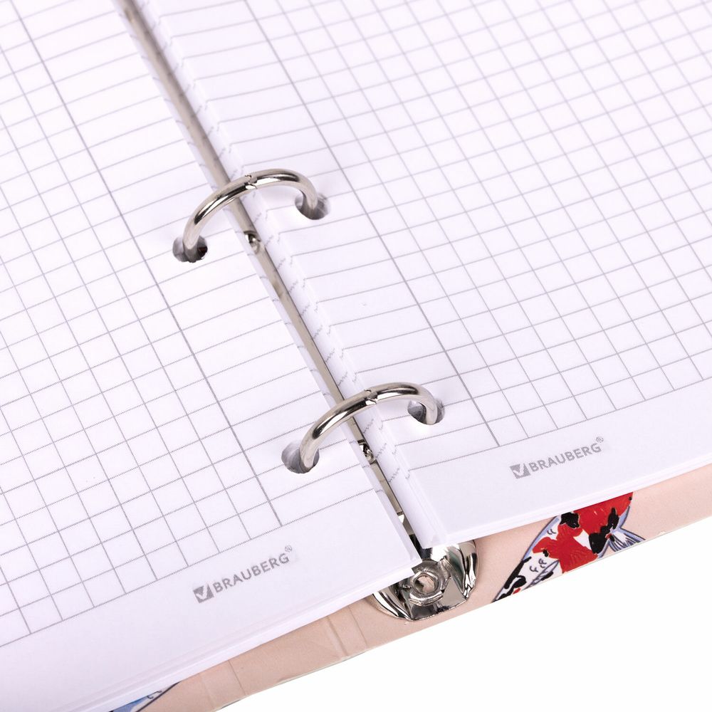 Тетрадь на кольцах А5 160х212 мм, 120 листов, картон, выборочный лак, клетка, BRAUBERG, "Карпы Кои"