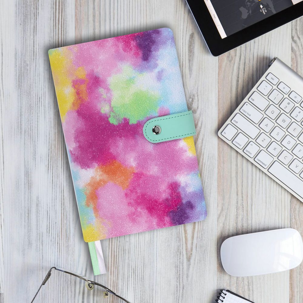 Ежедневник недатированный А5 138х213 мм BRAUBERG "Nebula", под кожу, застежка, 160 л., зелёный микс