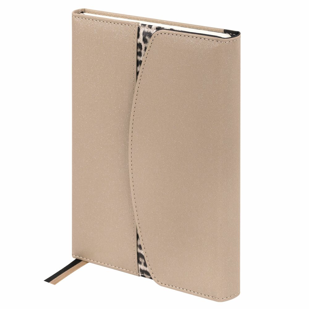 Ежедневник недатированный А5 155х213 мм BRAUBERG "Wild", под кожу, магнит, 160 л., LEO бежевый