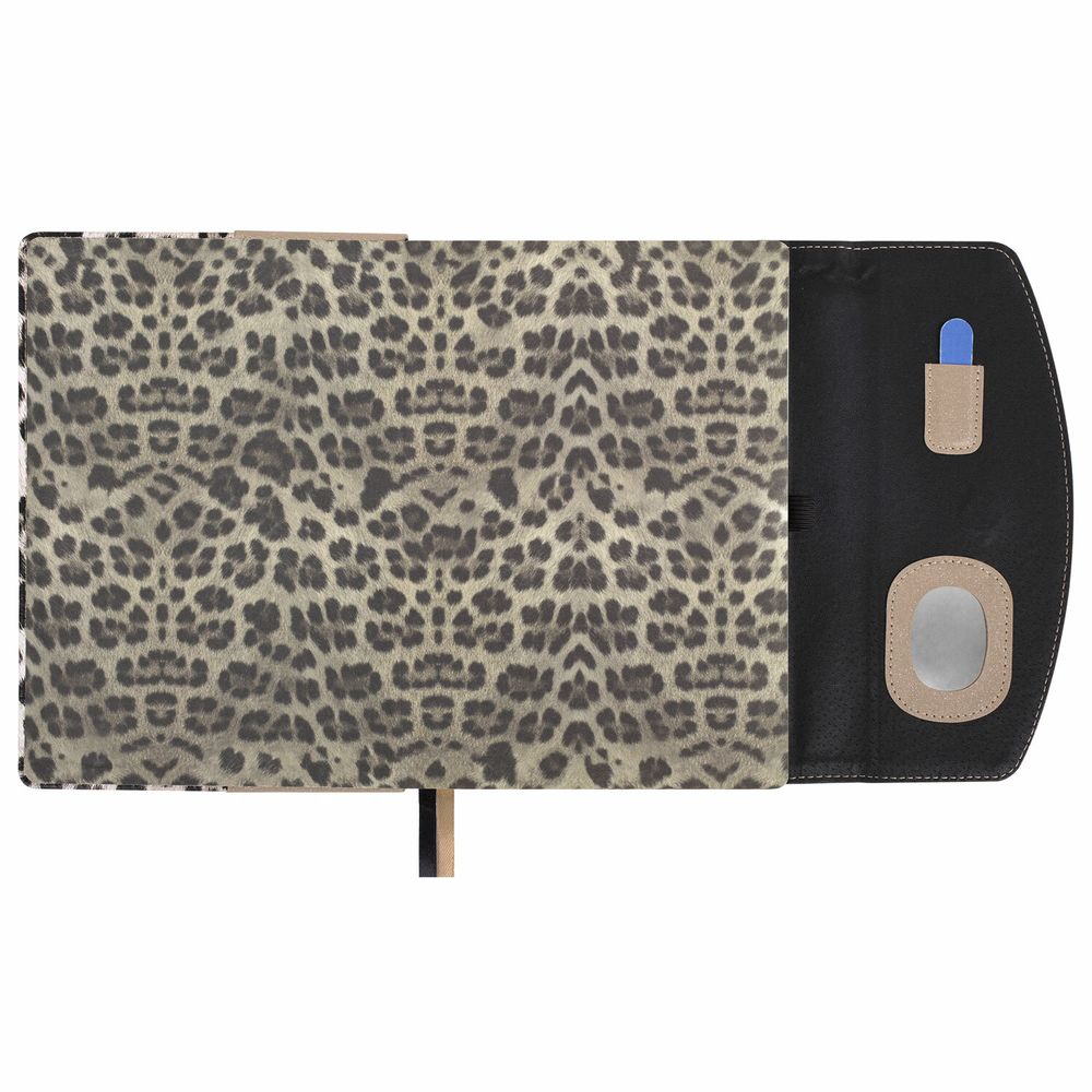 Ежедневник недатированный А5 155х213 мм BRAUBERG "Wild", под кожу, магнит, 160 л., LEO бежевый