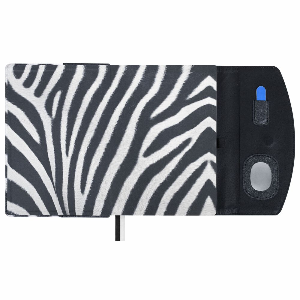 Ежедневник недатированный А5 155х213 мм BRAUBERG "Wild", под кожу, магнит, 160 л., ZEBRA, черный