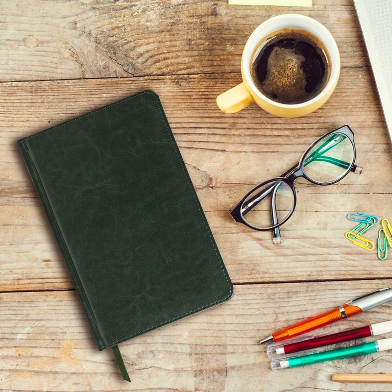 Ежедневник недатированный А5 138х213 мм BRAUBERG "Imperial" под кожу, 160 л., зеленый