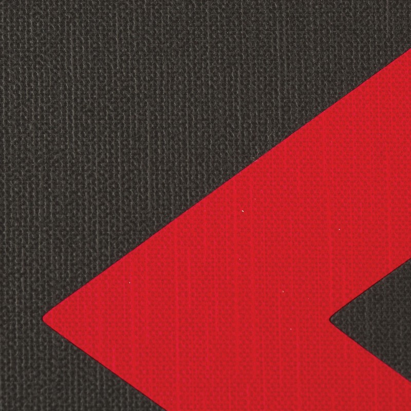 Ежедневник недатированный А5 138x213 мм BRAUBERG "Waves" под кожу, застежка 160 л., черный/красный