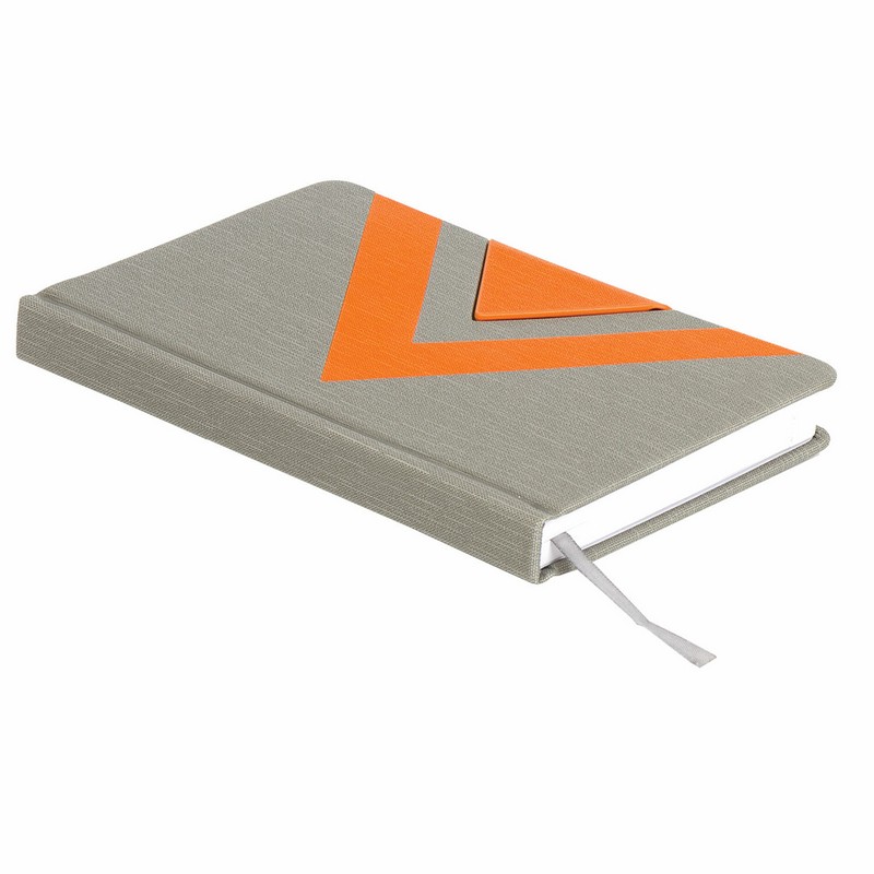 Ежедневник недатированный А5 138x213 мм BRAUBERG "Waves" под кожу, застежка 160 л., серый/оранжевый