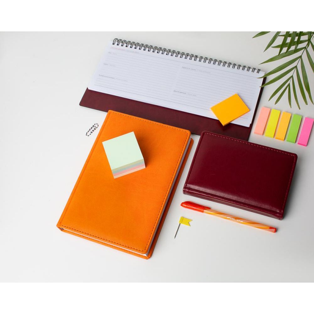 Ежедневник недатированный бордо, А6, 100x150, 320стр, Agenda