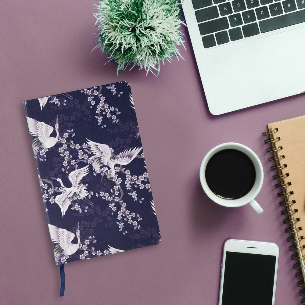 Ежедневник недатированный А5 (138х213 мм), BRAUBERG VISTA, под кожу, гибкий, 136 л., "Cranes"