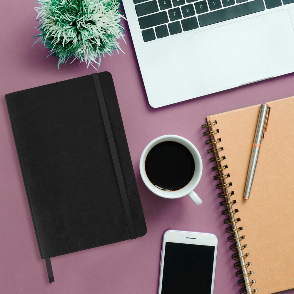 Ежедневник недатированный А5 138х213 мм BRAUBERG "Metropolis Ultra", под кожу, 160 л., черный