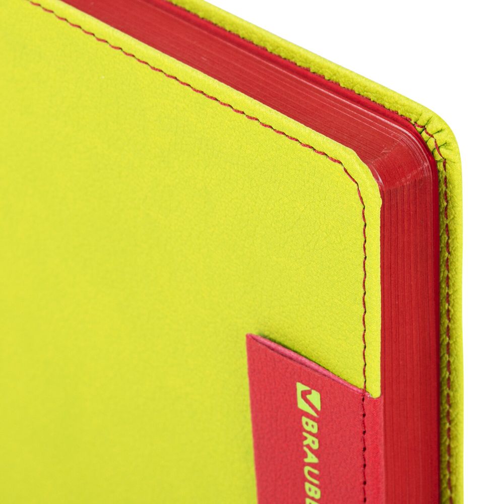 Ежедневник недатированный А5 (138х213 мм), BRAUBERG "AIM", под кожу 136 л., светло-зеленый