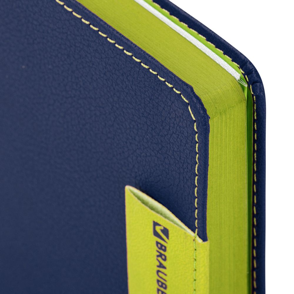 Ежедневник недатированный А5 (138х213 мм), BRAUBERG "AIM", под кожу, 136 л., темно-синий