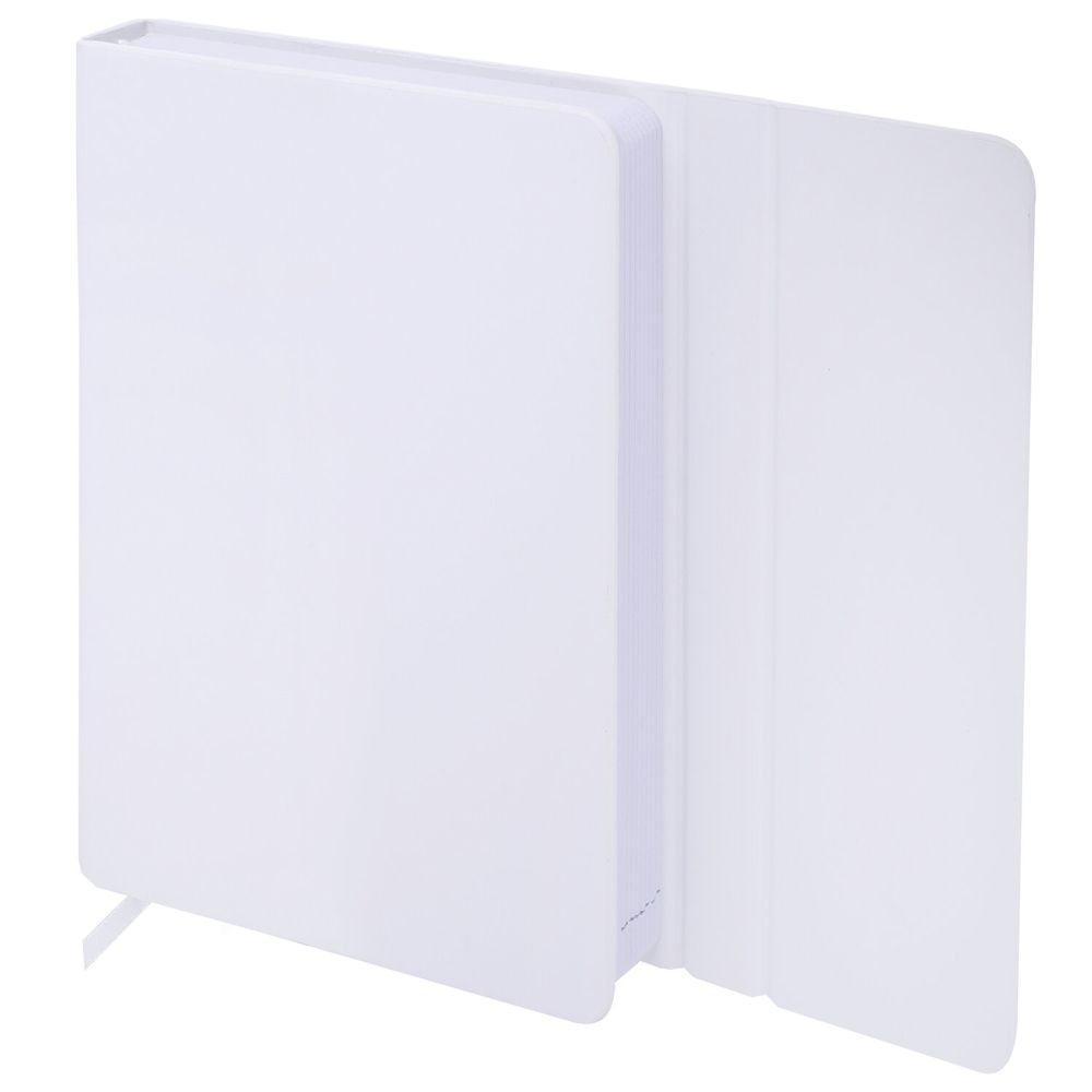 Ежедневник недатированный А5 138х213 мм BRAUBERG "Towny", под кожу, магнитный клапан, 160 л., белый