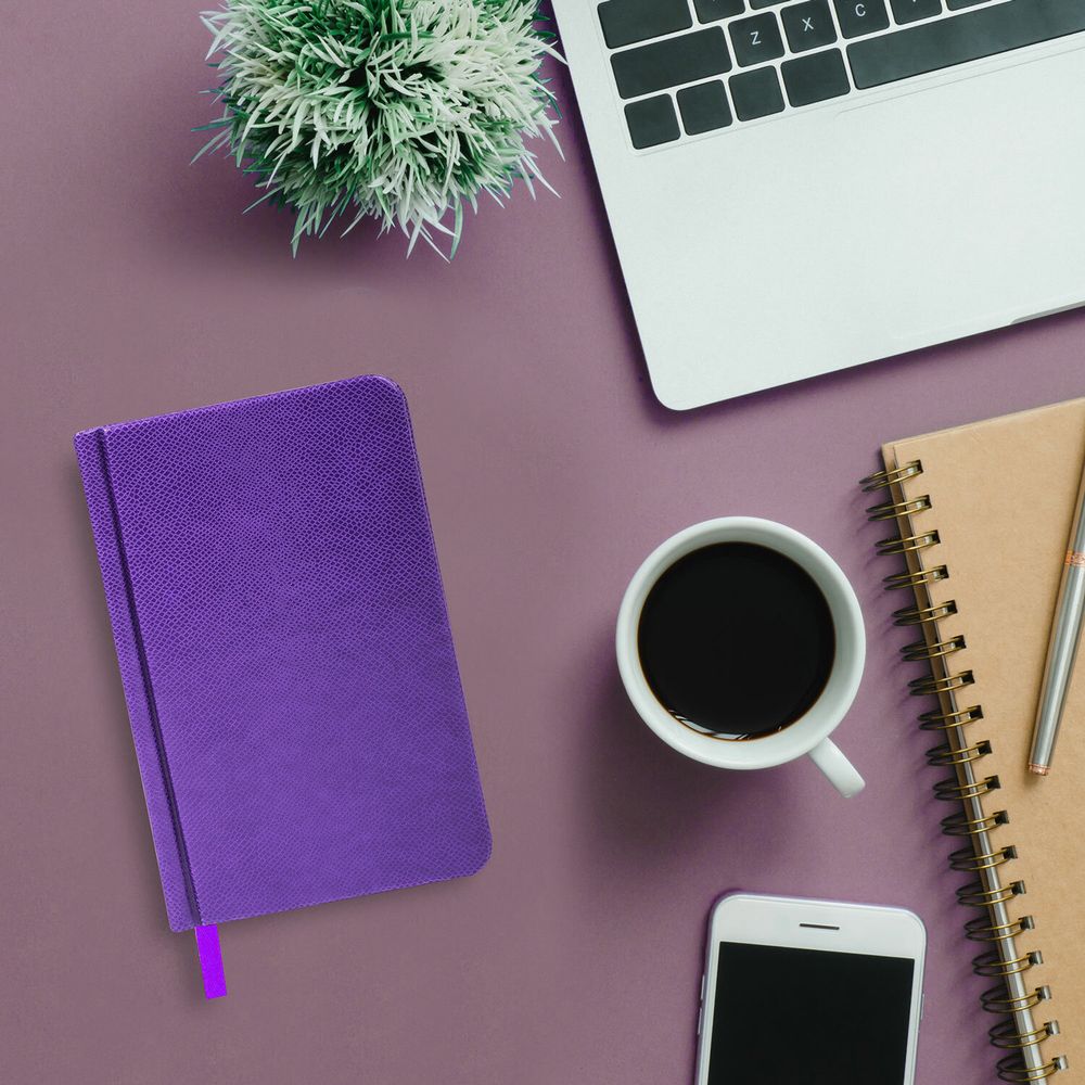 Ежедневник недатированный МАЛЫЙ ФОРМАТ 100x150 мм А6 BRAUBERG "Iguana", под кожу,160 л., сиреневый