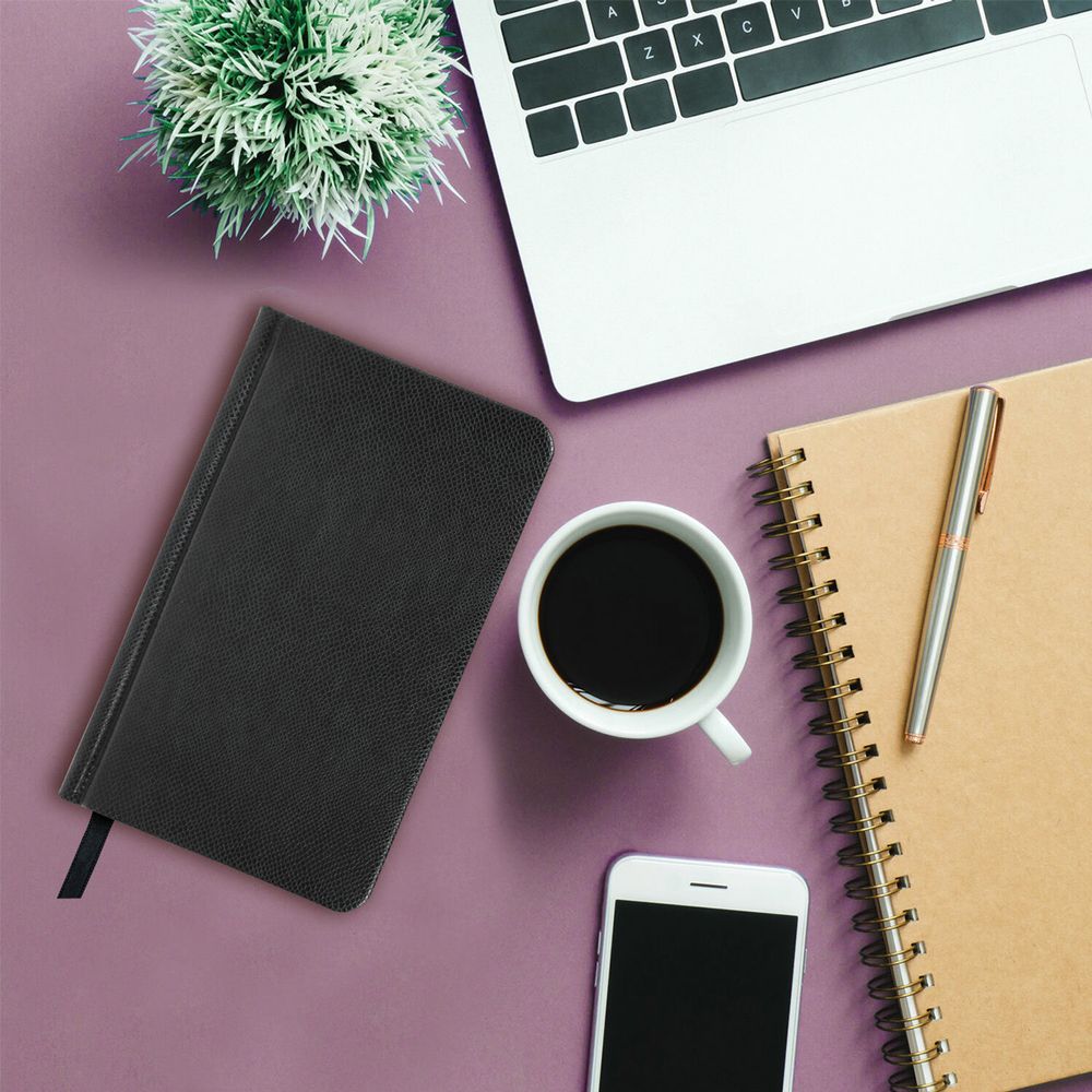 Еженедельник недатированный МАЛЫЙ ФОРМАТ 95х155 мм А6, BRAUBERG "Iguana", под кожу, 64 л., черный