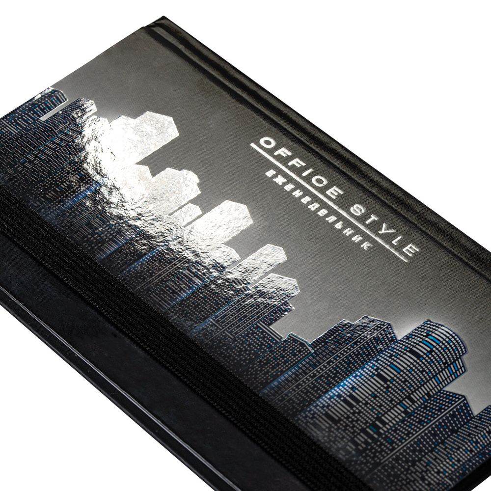 Еженедельник недатированный с резинкой (171х93 мм), BRAUBERG, твердый, УФ-ЛАК, 64 л., "Night City"