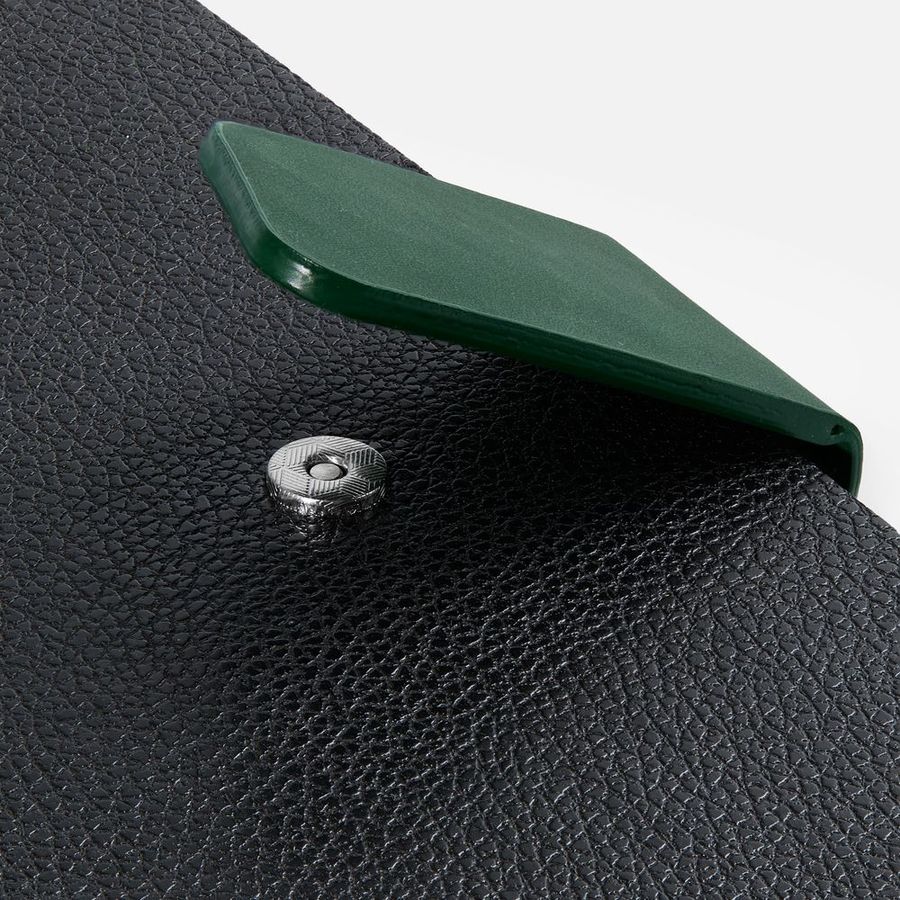 Ежедневник Boom недатированный черный с зеленым