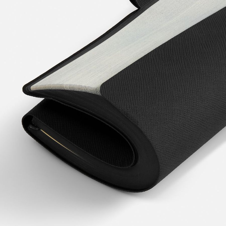 Ежедневник Peel Flex недатированный черный