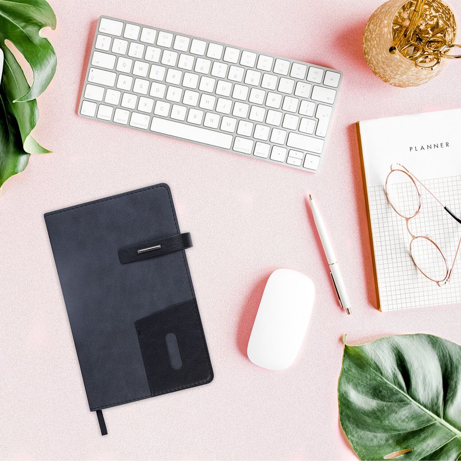 Ежедневник недатированный А5 138х213мм BRAUBERG "Cowboy", под кожу, застежка 160л, черный