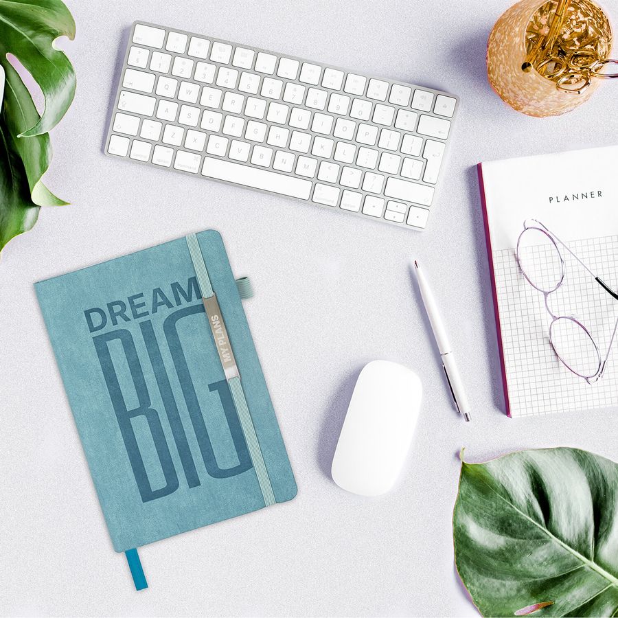 Ежедневник недатированный А5 138х213мм BRAUBERG "BeStyle", под кожу, резинка, держатель, 160л, сине-зеленый