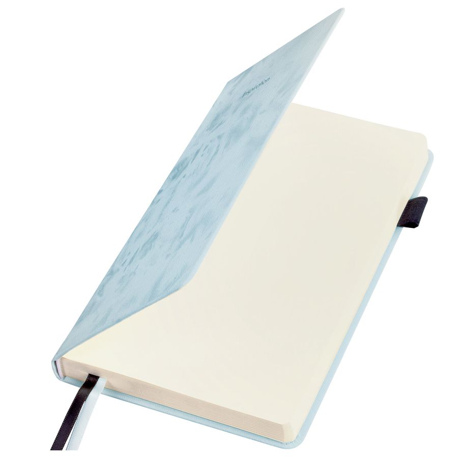 Ежедневник недатированный А5 138x213 мм, BRAUBERG "Velvet", резинка, держатель, 160 л., серо-голубой