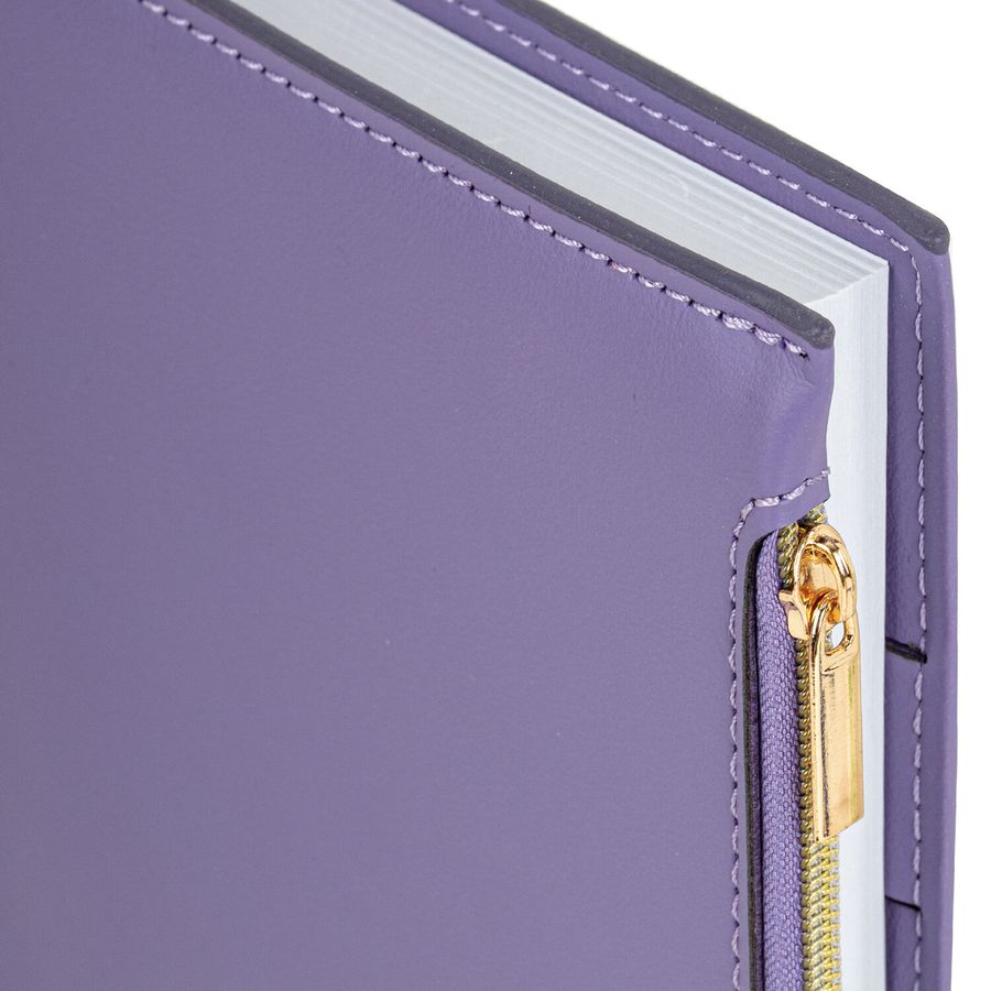 Ежедневник недатированный А5 145х220 мм, BRAUBERG "Zipline" под кожу, карман-молния,160 л., фиолетовый