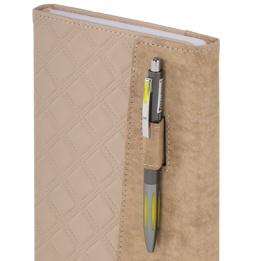 Ежедневник недатированный А5 145х215 мм, BRAUBERG "Stitch", под кожу, магнит, 160 л., бежевый