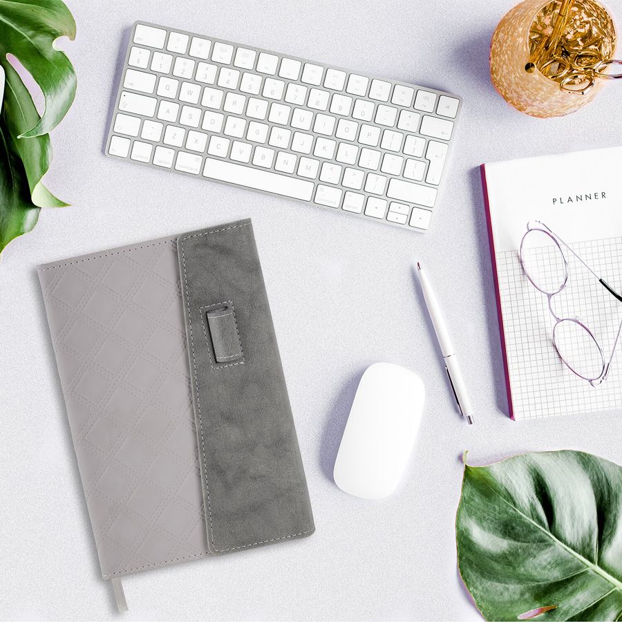 Ежедневник недатированный А5 145х215 мм, BRAUBERG "Stitch", под кожу, магнит, 160 л., серый