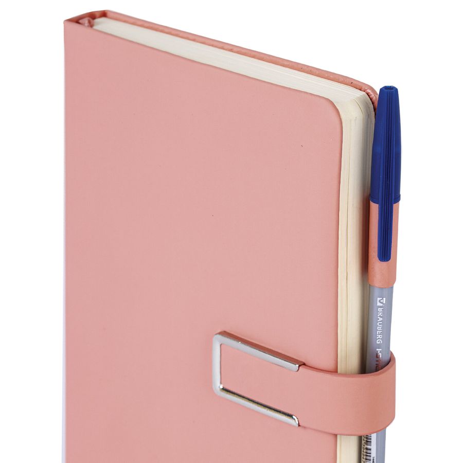 Ежедневник недатированный А5 143х210мм BRAUBERG Deluxe, под кожу, магнит 160л, розовый