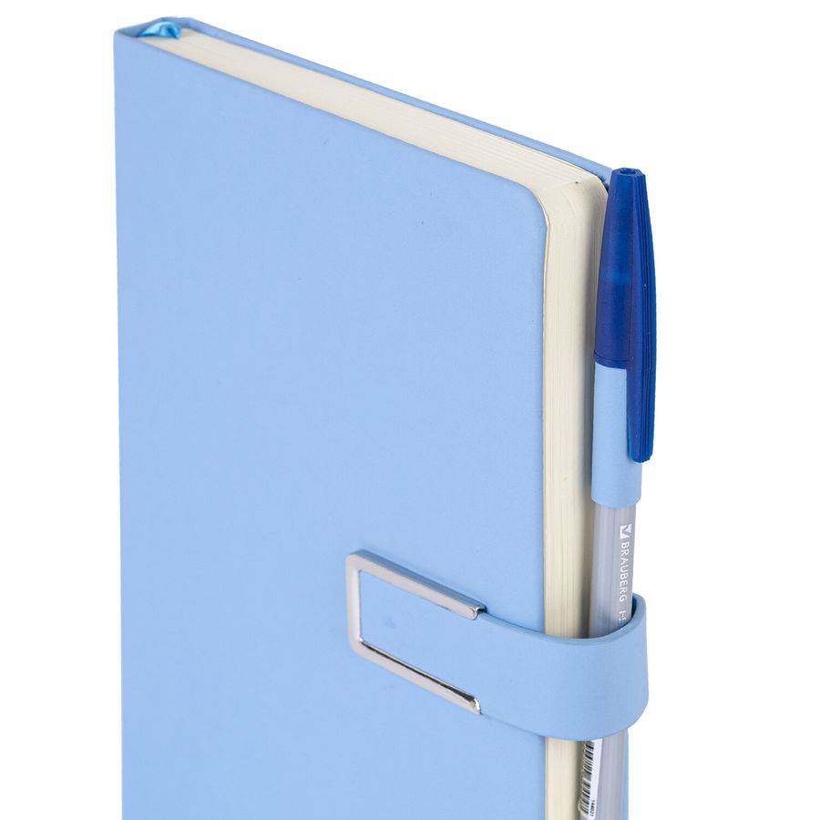 Ежедневник недатированный А5 143х210мм BRAUBERG Deluxe, под кожу, магнит 160л, голубой