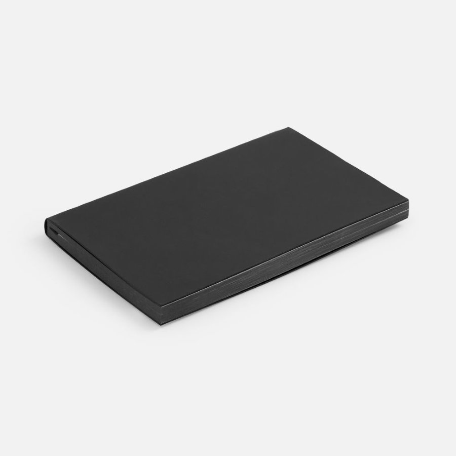 Ежедневник Flat Mini недатированный черный