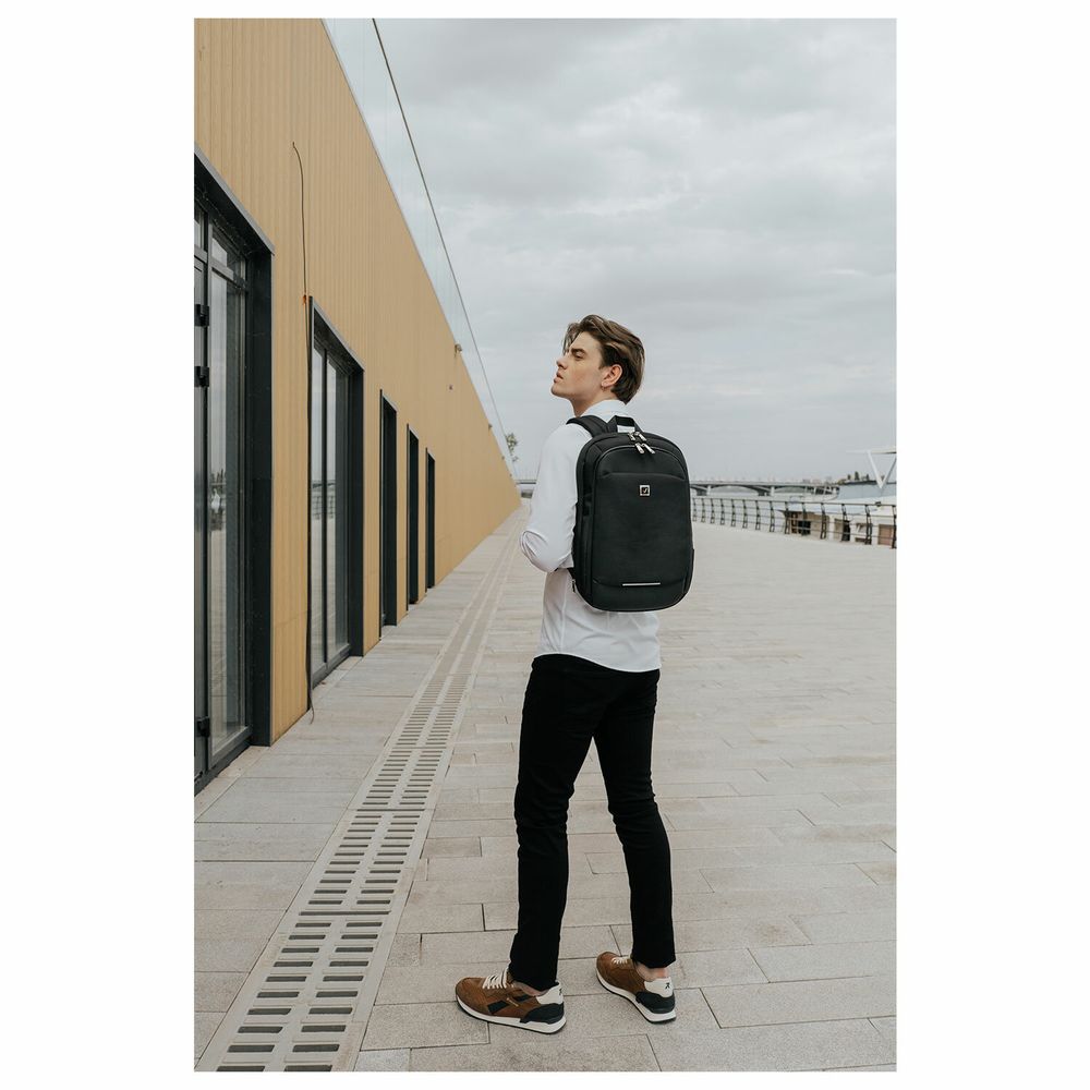 Рюкзак BRAUBERG FUNCTIONAL с отделением для ноутбука, 2 отделения, карман-антивор, Safe, 44х30х20 см