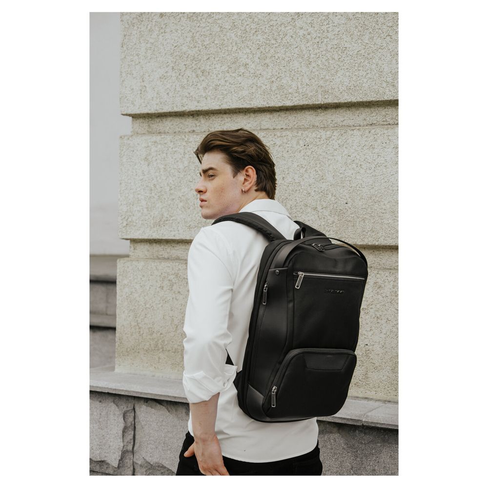 Рюкзак HEIKKI HIGH TECH (ХЕЙКИ) с отделением для ноутбука, USB-порт, черный, 46x30x10 см