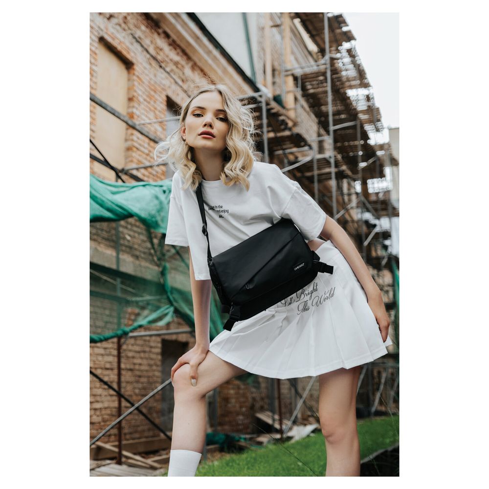 Сумка на плечо большая HEIKKI STREAM (ХЕЙКИ), карман-антивор, А5, черная, 22х31х8 см