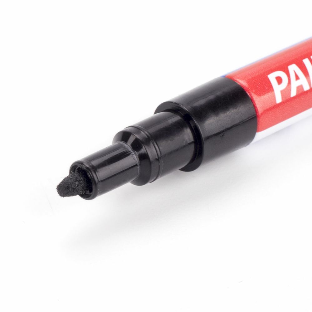 Маркер-краска лаковый EXTRA (paint marker) 2 мм, НАБОР 2 цвета, БЕЛЫЙ/ЧЕРНЫЙ, УСИЛЕННАЯ НИТРО-ОСНОВА, BRAUBERG