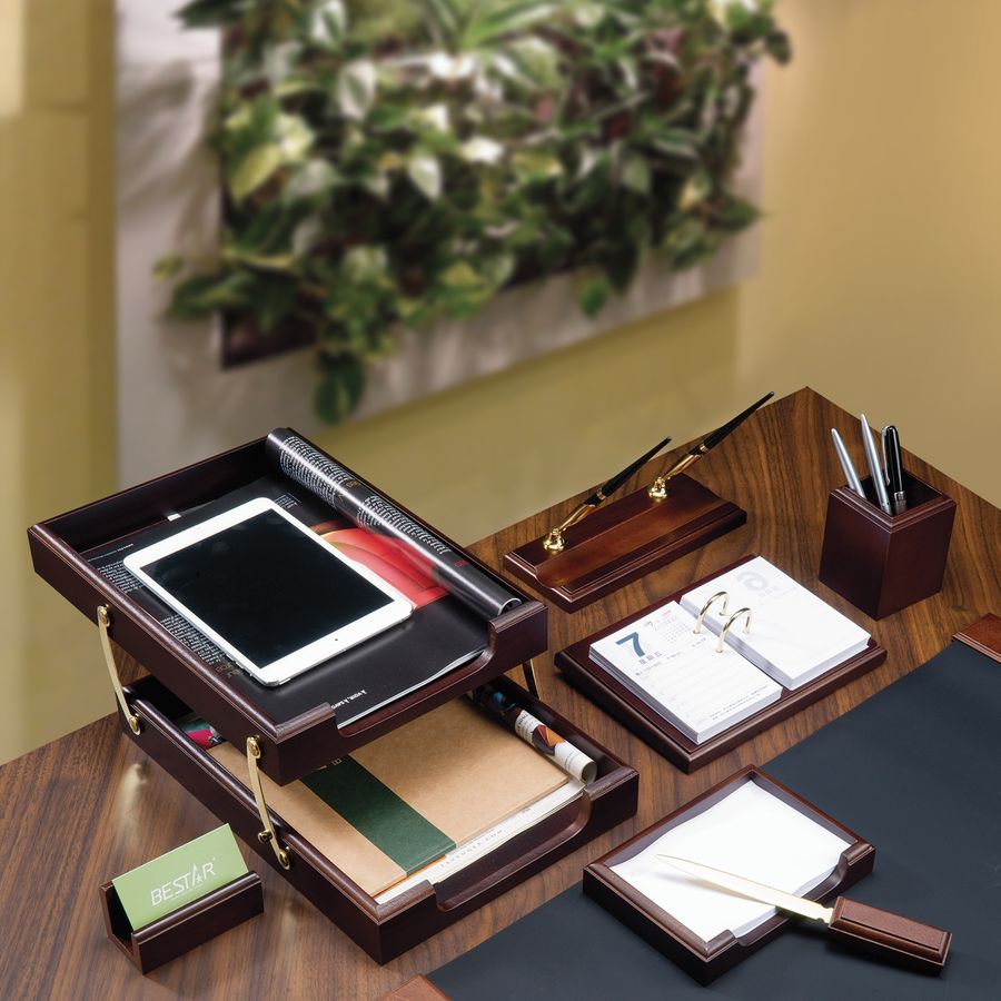 Набор подарочный настольный BESTAR "Titan" из дерева, 8 предметов, цвет "орех"