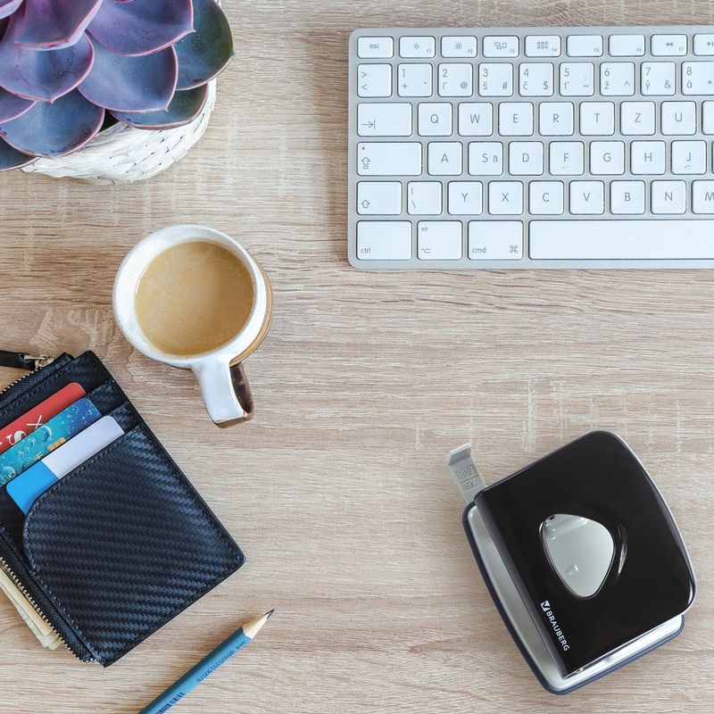 Дырокол металлический BRAUBERG