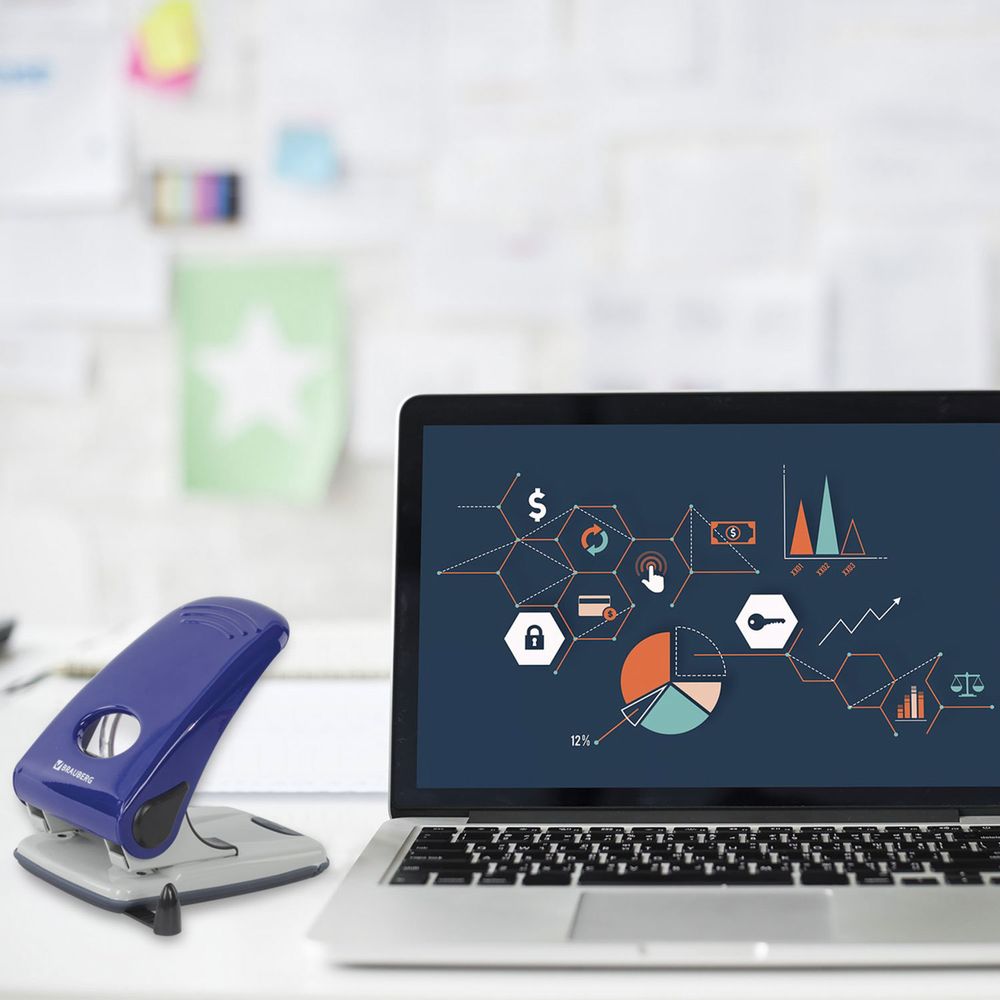 Дырокол металлический BRAUBERG "Style", до 50 листов, ассорти (синий/черный)