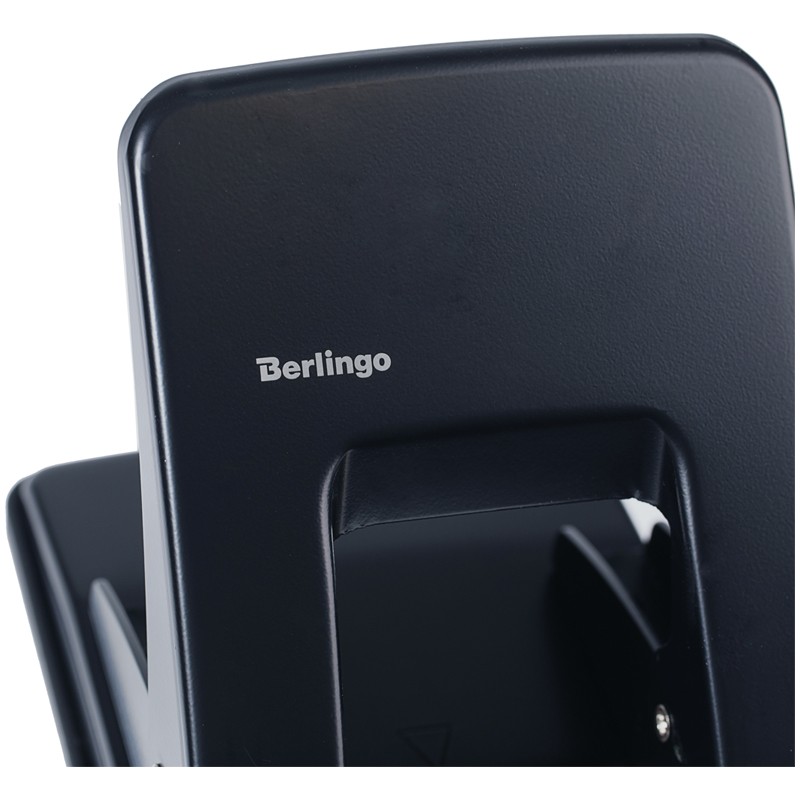 Дырокол Berlingo "Universal" 40л., металлический, черный, с линейкой