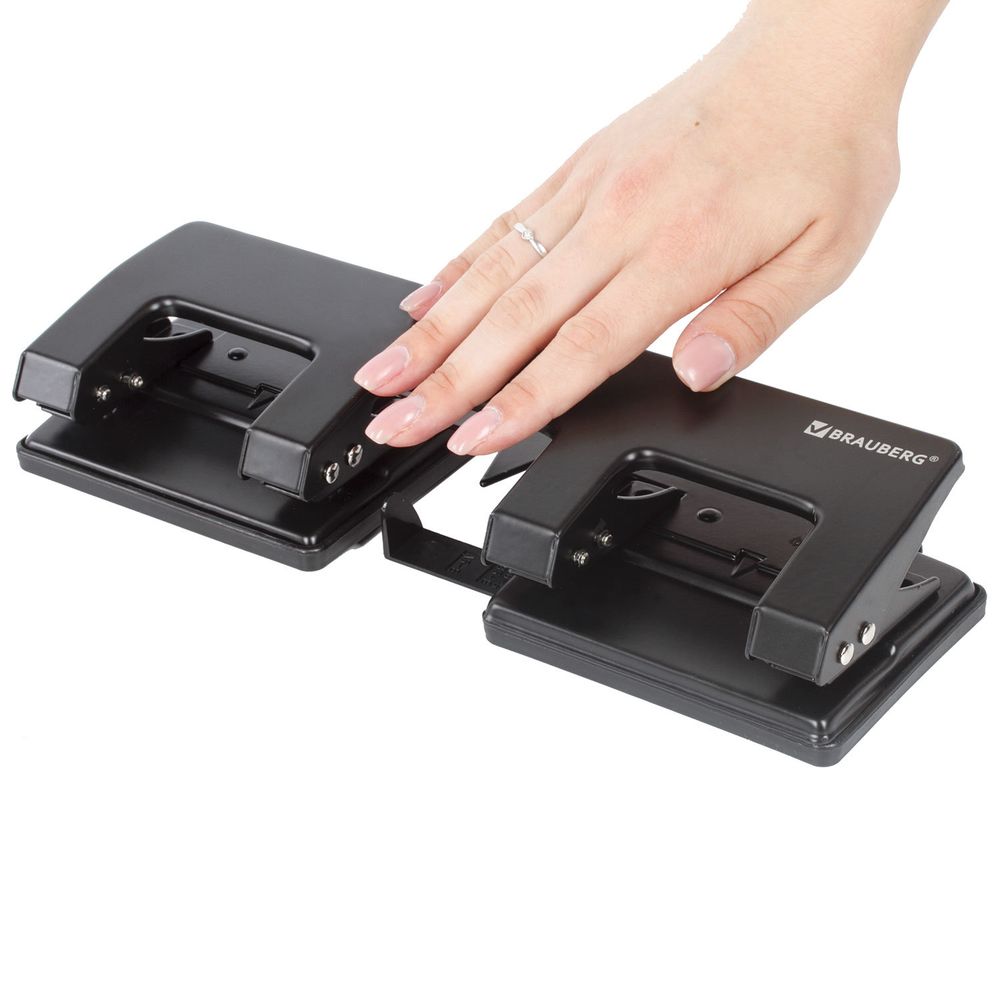 Дырокол металлический на 2-4 отверстия BRAUBERG "HL-4", до 15 л, черный