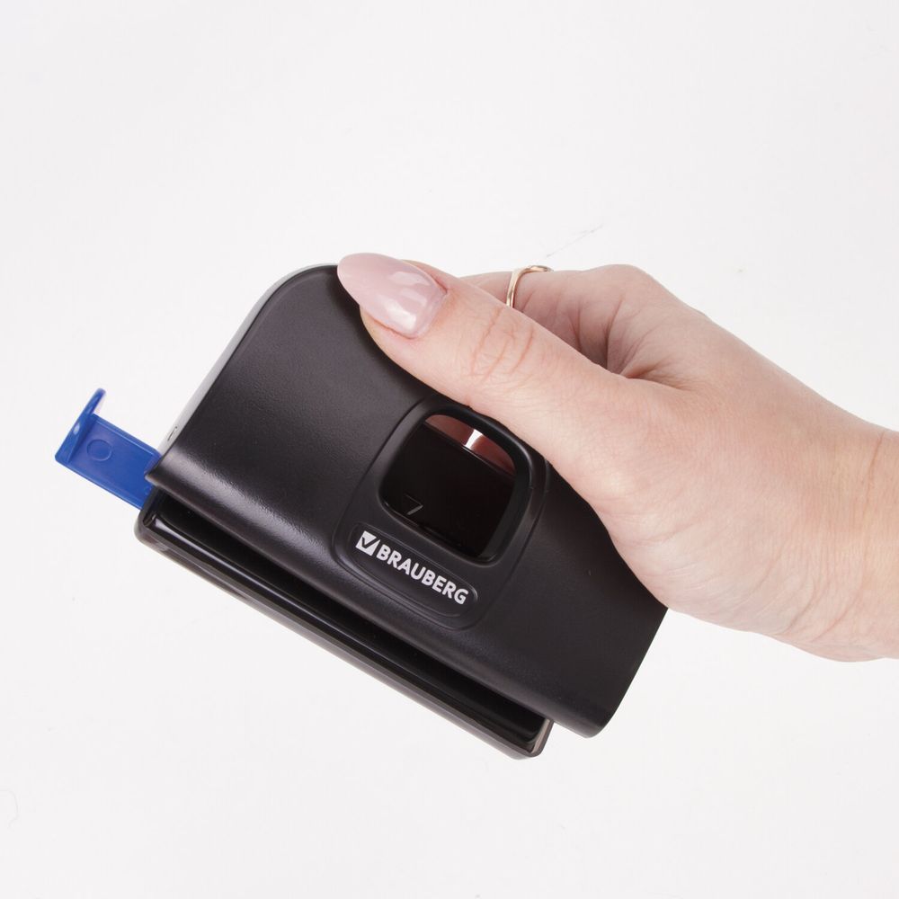 Дырокол BRAUBERG "Extra", до 10 листов, черный