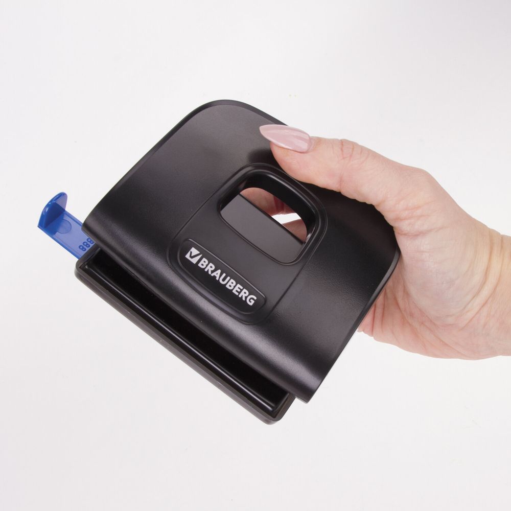 Дырокол BRAUBERG "Extra", до 20 листов, черный