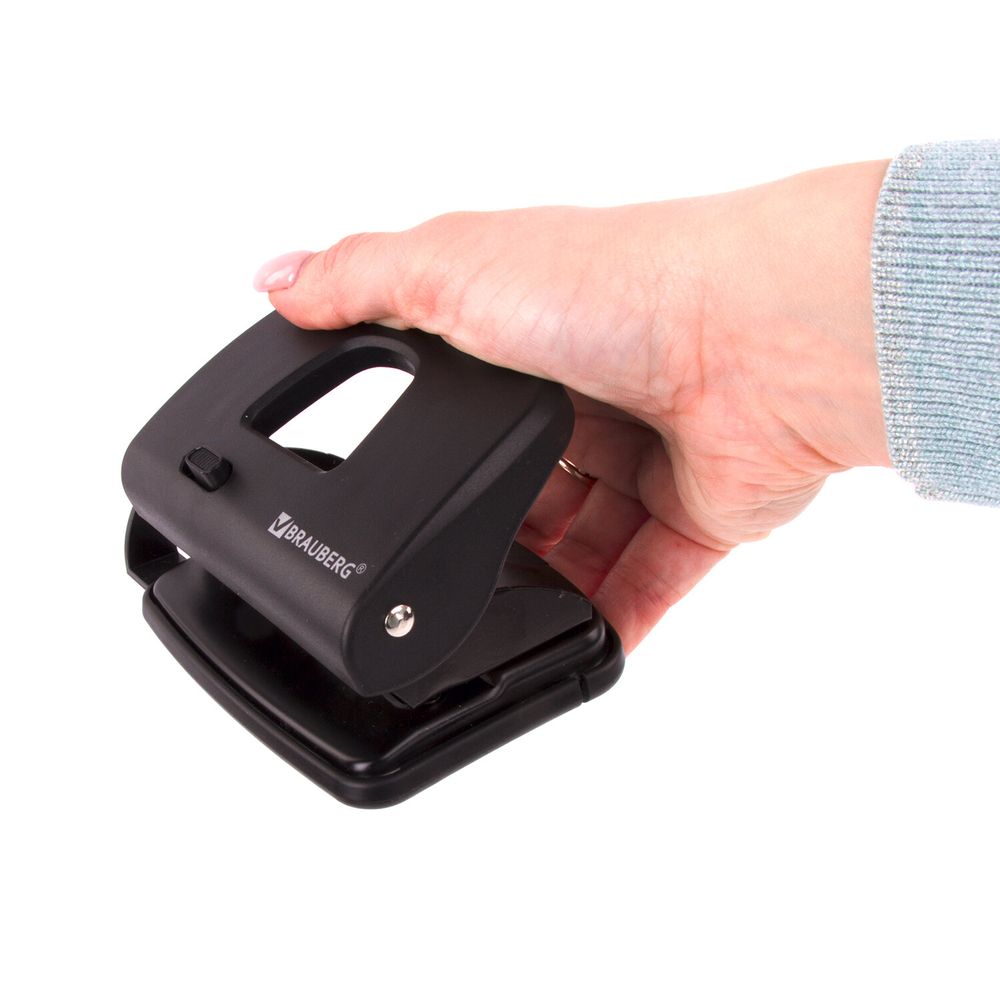 Дырокол BRAUBERG "SX-20", до 20 листов, черный