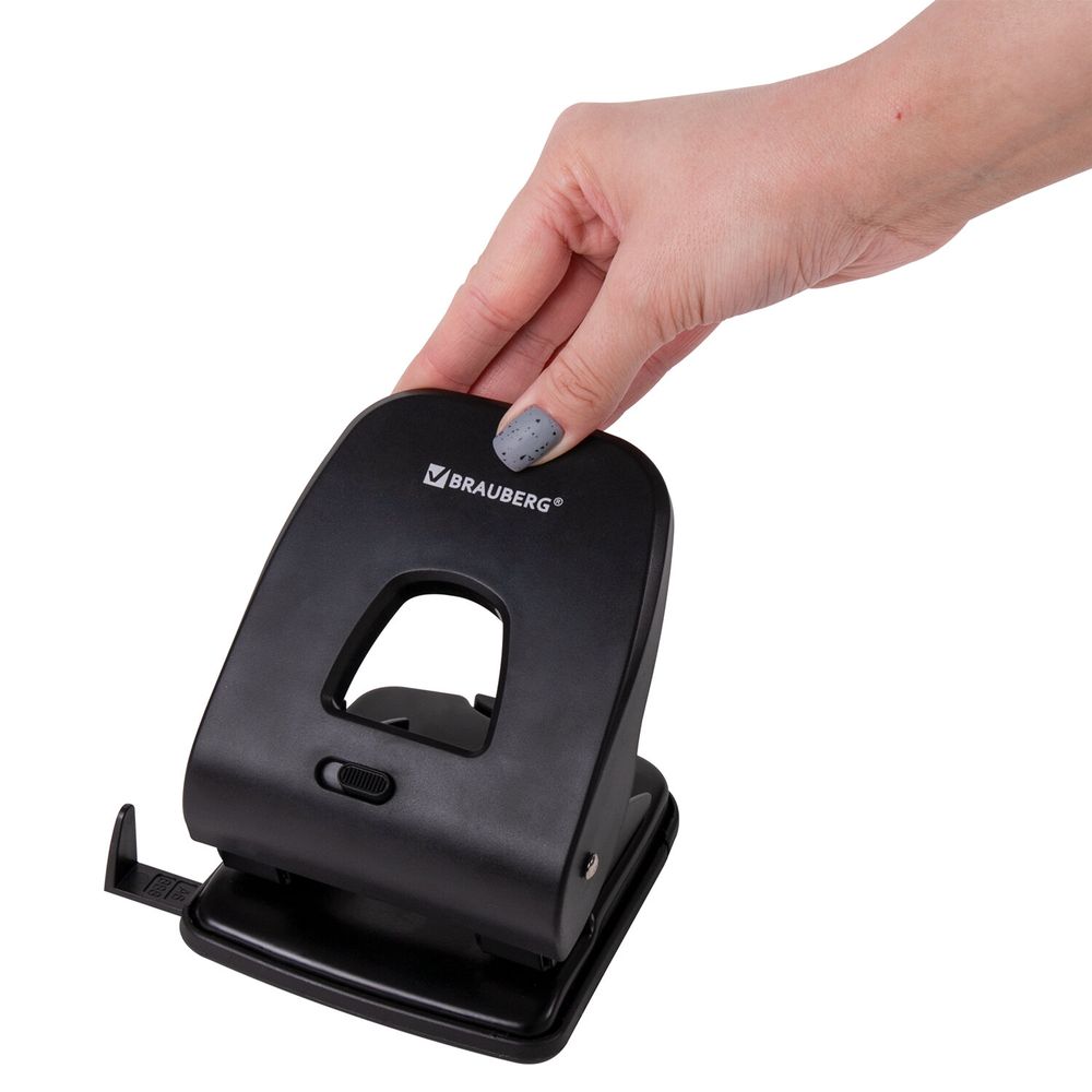 Дырокол BRAUBERG "SX-40", до 40 листов, черный