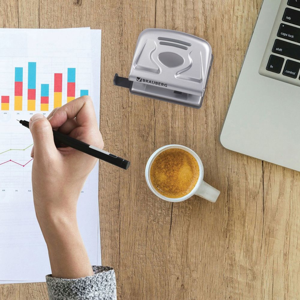 Дырокол металлический BRAUBERG "Metallic", до 20 листов, серебристый