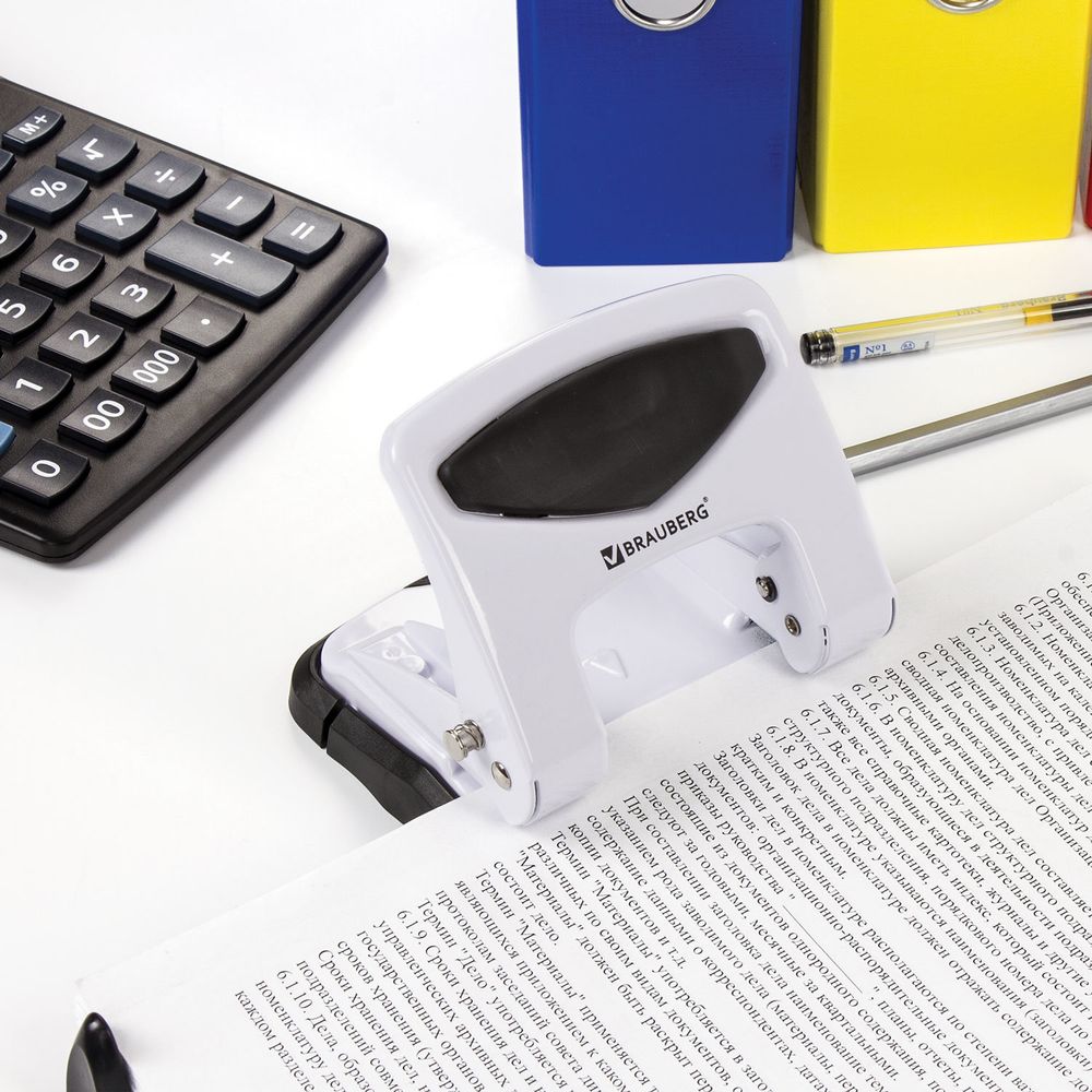 Дырокол металлический BRAUBERG "PN-150M", до 35 листов, белый