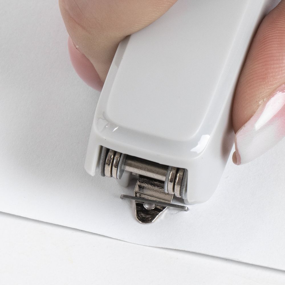 Степлер №10 BRAUBERG "Extra", до 20 листов, антистеплер, серо-красный