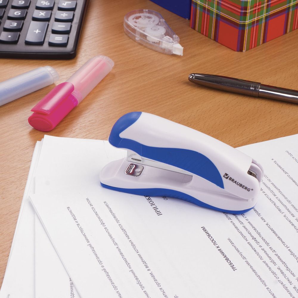 Степлер №10 BRAUBERG "JET PRO", до 12 листов, эргономичный, бело-синий