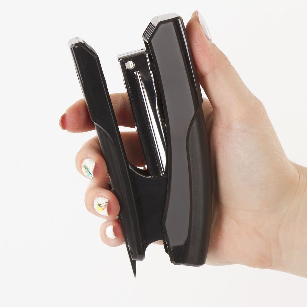 Степлер №24/6, 26/6 BRAUBERG "Black Jack", до 20 листов, антистеплер, черный