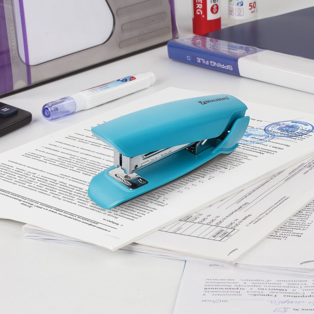 Степлер №24/6, 26/6 BRAUBERG "ULTRA", до 30 листов, с антистеплером, голубой