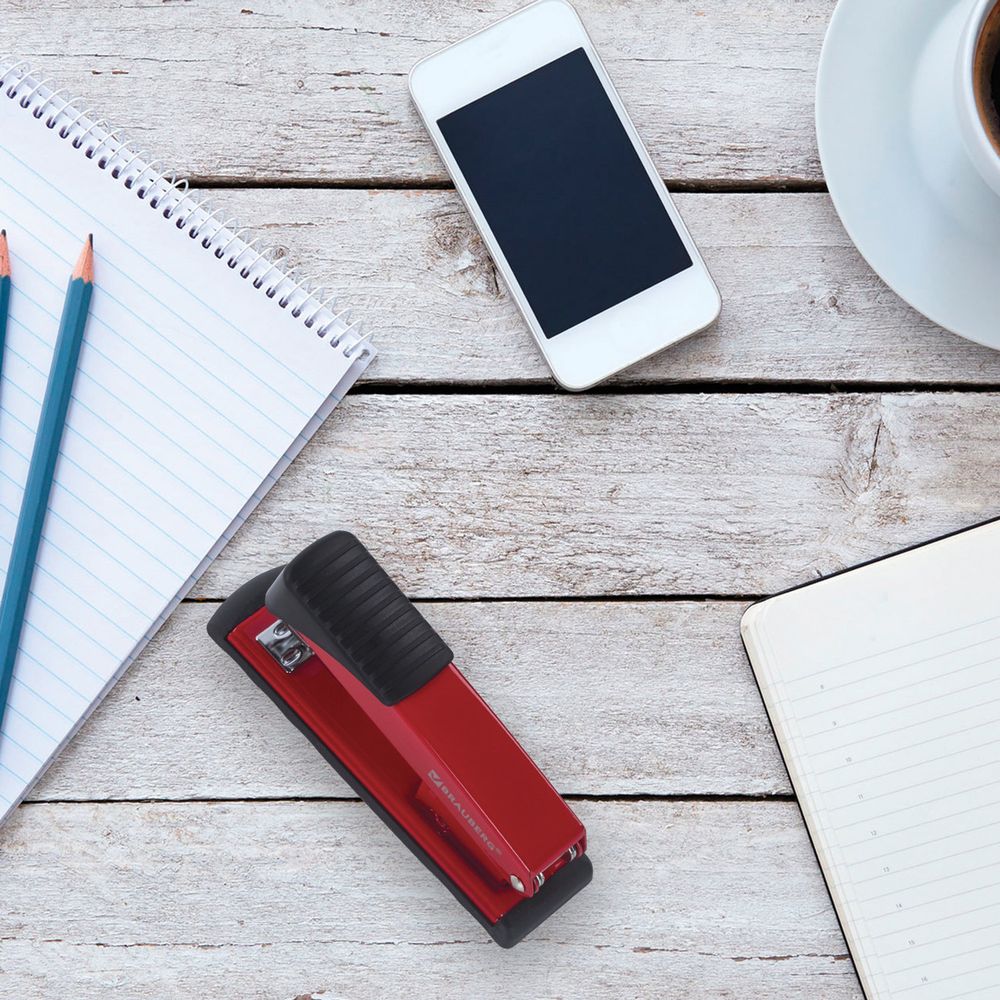 Степлер №24/6, 26/6 металлический BRAUBERG "Office", до 30 листов, красный