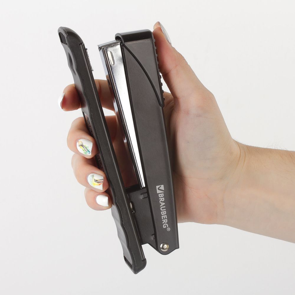 Степлер №24/6, 26/6 металлический BRAUBERG "Office", до 30 листов, полнозагрузочный, черный