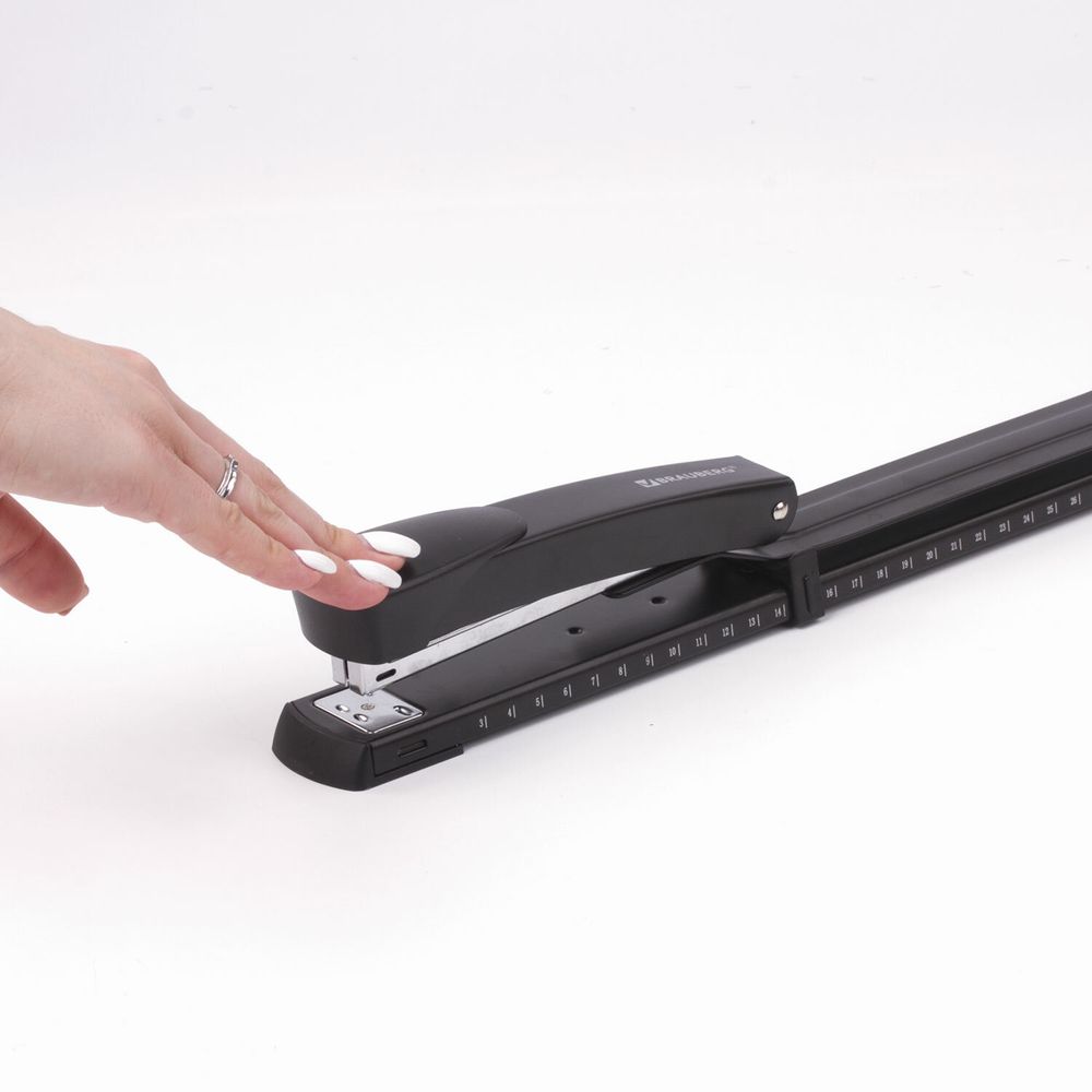 Степлер брошюровочный №24/6, 26/6 BRAUBERG "Universal", до 25 листов, черный